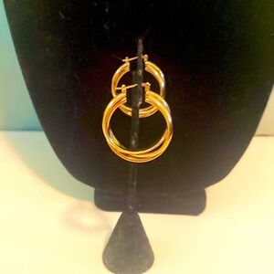 Elegant Gold Hoop Earrings